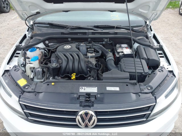 12700788 :رقم المزاد ، 3VW2K7AJXFM257852 vin ، 2015 Volkswagen Jetta 2.0l Trendline/2.0l Trendline+ مزاد بيع