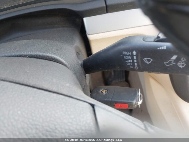 2012 Volkswagen Eos მანქანა იყიდება აუქციონზე, vin: WVWBD7AH1CV000719, აუქციონის ნომერი: 12700819