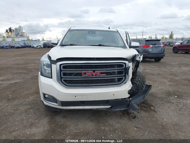 2015 Gmc Yukon Xl K1500 Slt მანქანა იყიდება აუქციონზე, vin: 1GKS2HKC1FR277869, აუქციონის ნომერი: 12700828
