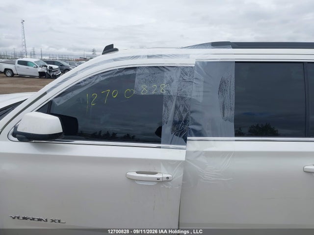 2015 Gmc Yukon Xl K1500 Slt მანქანა იყიდება აუქციონზე, vin: 1GKS2HKC1FR277869, აუქციონის ნომერი: 12700828