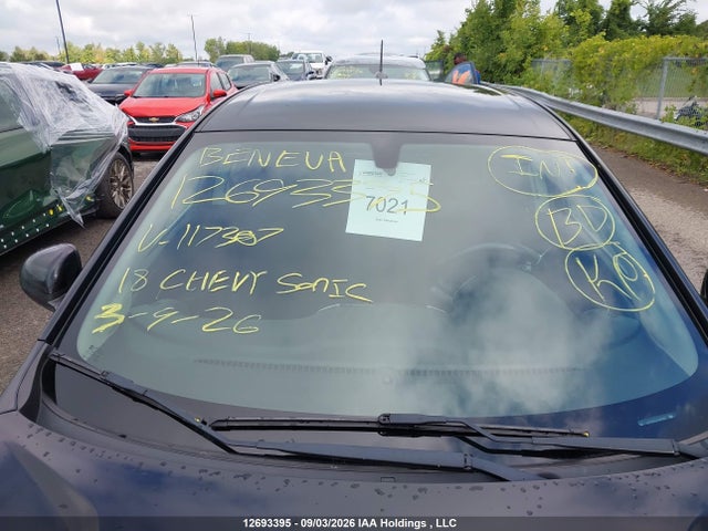 Chevrolet Sonic Lt Auto 2018 1G1JD6SH4J4117307 Image 17