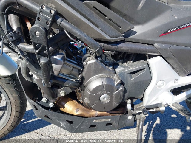 12700837 :رقم المزاد ، JH2RC9022LK400064 vin ، 2020 Honda Nc750 X مزاد بيع