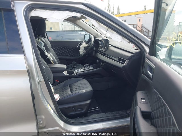 12700926 :رقم المزاد ، JA4J4VA89PZ613695 vin ، 2023 Mitsubishi Outlander Sel/sel Black Edition/sel Touring/sel Premium/40th Anniversary مزاد بيع