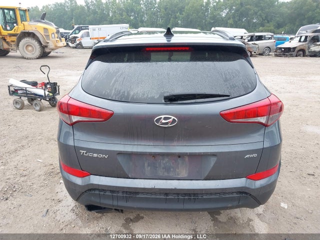 2018 Hyundai Tucson მანქანა იყიდება აუქციონზე, vin: KM8J3CA41JU711341, აუქციონის ნომერი: 12700932