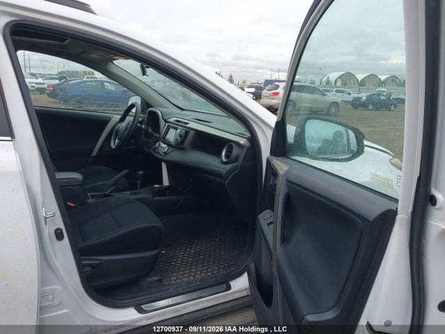 Auction sale of the 2014 Toyota Rav4 Xle, vin: 2T3RFREV3EW132560, lot number: 12700937