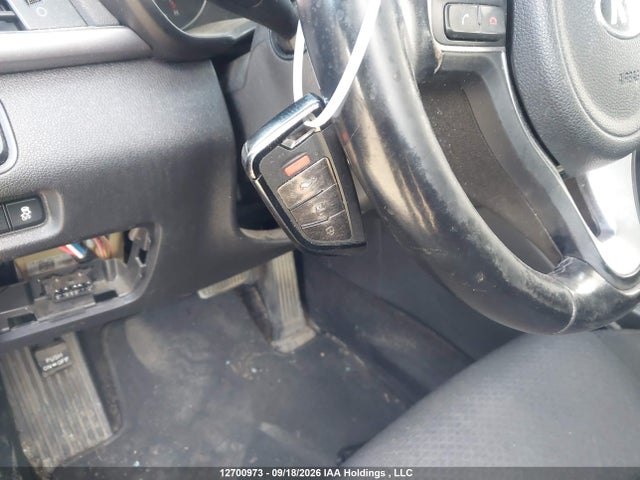 KIA OPTIMA LX/S 2018 5XXGT4L38JG191606 Image 11