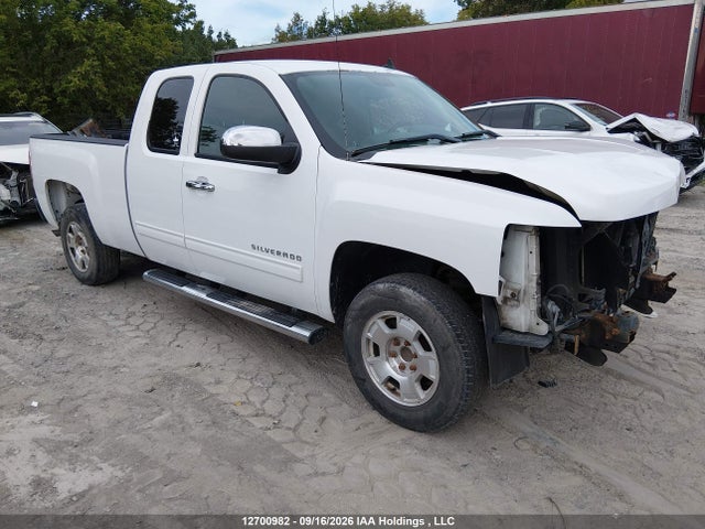 12700982 :رقم المزاد ، 1GCRCSEA5DZ337650 vin ، 2013 Chevrolet Silverado 1500 مزاد بيع