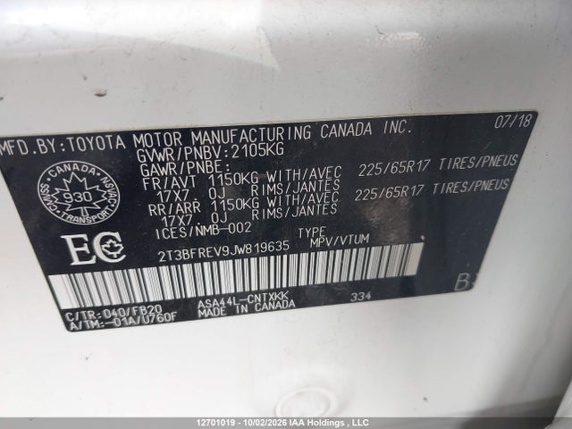 2T3BFREV9JW819635 Toyota RAV4 LE