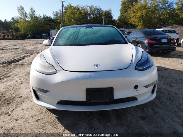 5YJ3E1EB3NF273716 Tesla MODEL 3
