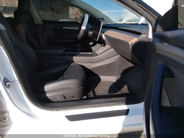 5YJ3E1EB3NF273716 Tesla MODEL 3