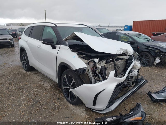 12701026 :رقم المزاد ، 5TDLZRBH9NS217884 vin ، 2022 Toyota Highlander Xse مزاد بيع
