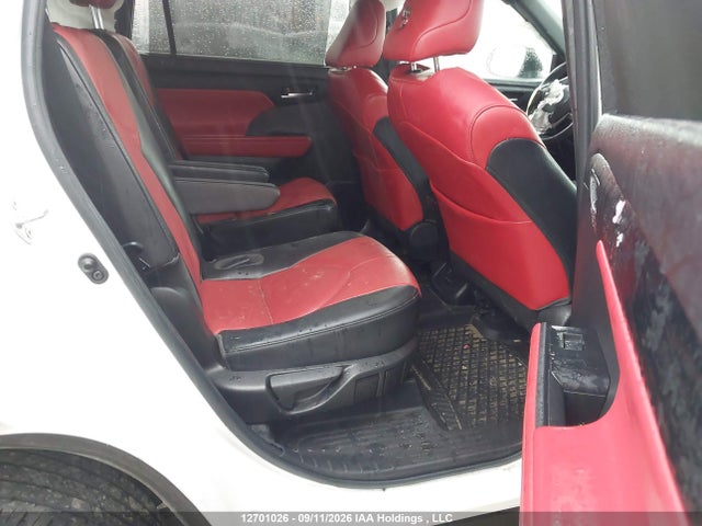 12701026 :رقم المزاد ، 5TDLZRBH9NS217884 vin ، 2022 Toyota Highlander Xse مزاد بيع