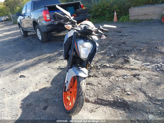 MD2JPC40XPC016589 KTM 200 Duke