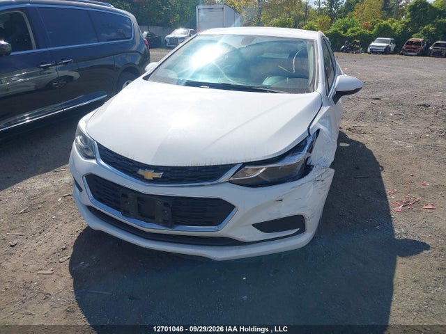 Chevrolet CRUZE LT 2017 3G1BE6SM5HS551874 Image 2