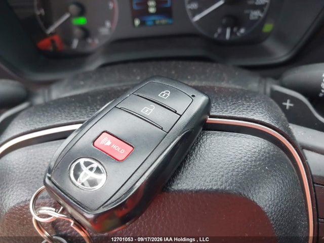 12701053 :رقم المزاد ، 7MUFBABG9SV089495 vin ، 2025 Toyota Corolla Cross Hybrid Se مزاد بيع