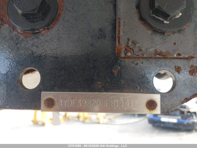 12701055 :رقم المزاد ، 4YDF39820BF811418 vin ، 2011 Keystone Keystone مزاد بيع