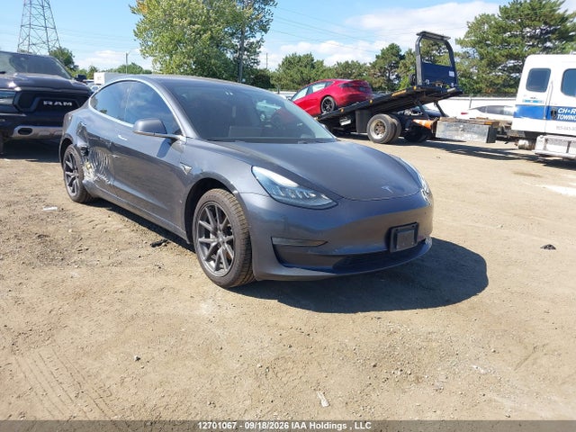2018 Tesla Model 3 Long Range/performance მანქანა იყიდება აუქციონზე, vin: 5YJ3E1EB8JF106939, აუქციონის ნომერი: 12701067