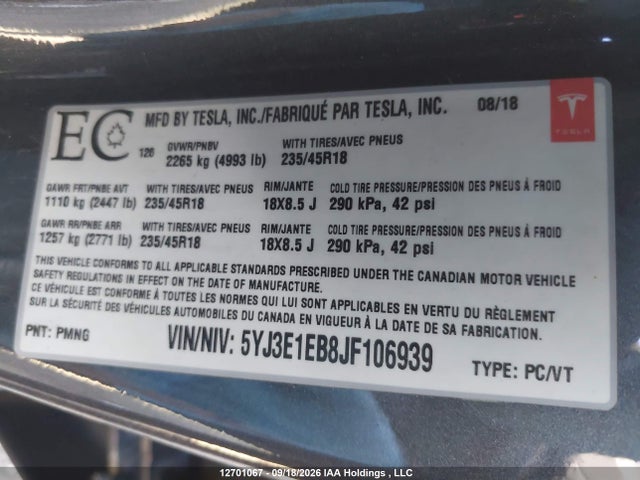 12701067 :رقم المزاد ، 5YJ3E1EB8JF106939 vin ، 2018 Tesla Model 3 Long Range/performance مزاد بيع