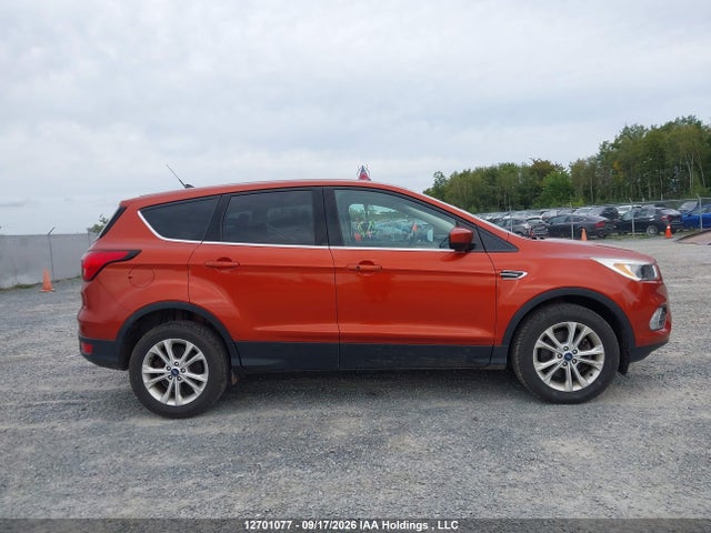 Ford ESCAPE SE 2019 1FMCU9GD9KUB12589 Image 14