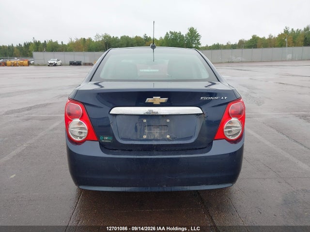1G1JC5SH1G4171377 Chevrolet SONIC LT