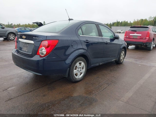 1G1JC5SH1G4171377 Chevrolet SONIC LT