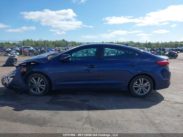 12701094 :رقم المزاد ، KMHD84LF0HU374934 vin ، 2017 Hyundai Elantra Gl مزاد بيع