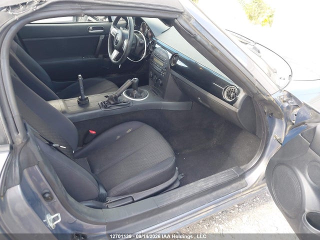 Продаж на аукціоні авто 2007 Mazda Mx-5 Miata, vin: JM1NC15F970127923, номер лоту: 12701139