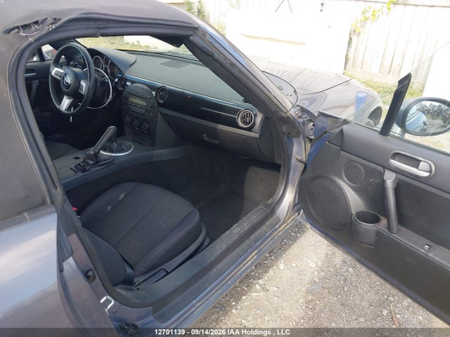 Продаж на аукціоні авто 2007 Mazda Mx-5 Miata, vin: JM1NC15F970127923, номер лоту: 12701139
