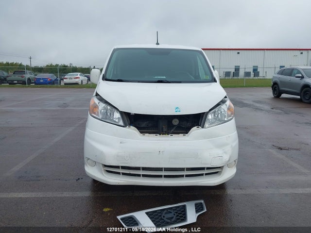 12701211 :رقم المزاد ، 3N6CM0KN1MK698429 vin ، 2021 Nissan Nv200 S/sv مزاد بيع