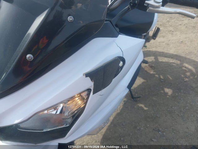 Kawasaki Ex650 F 2015 JKAEXEF13FDA22264 Image 20