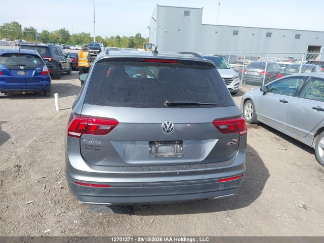 Aukcja sprzedaży 2018 Volkswagen Tiguan Comfortline, vin: 3VV2B7AX1JM201056, numer aukcji: 12701271