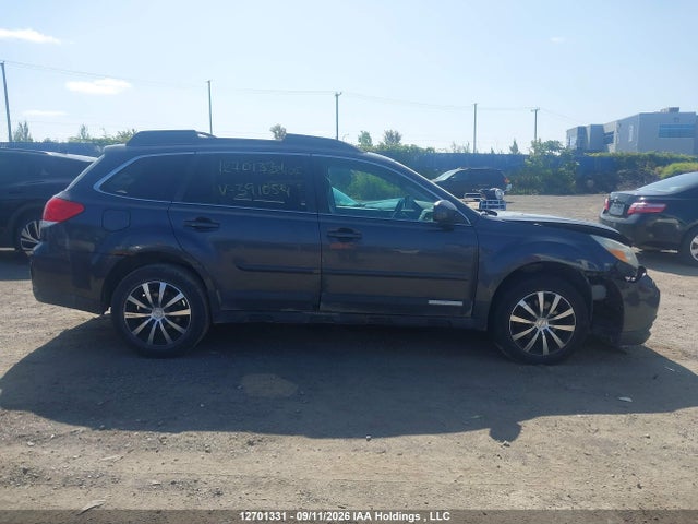 12701331 :رقم المزاد ، 4S4BRDKC2B2391054 vin ، 2011 Subaru Outback 3.6r Limited مزاد بيع