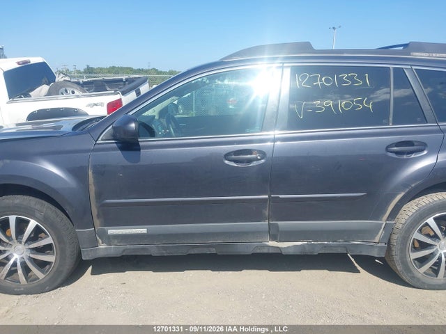 12701331 :رقم المزاد ، 4S4BRDKC2B2391054 vin ، 2011 Subaru Outback 3.6r Limited مزاد بيع