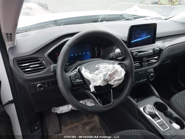 2025 Ford Escape Active მანქანა იყიდება აუქციონზე, vin: 1FMCU9GN9SUA94815, აუქციონის ნომერი: 12701382