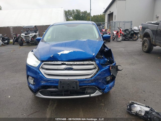 1FMCU9GD9KUC38208 Ford ESCAPE SE