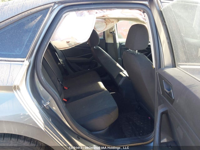 Продажа на аукционе авто 2019 Volkswagen Jetta, vin: 3VWN57BU7KM011073, номер лота: 12701413