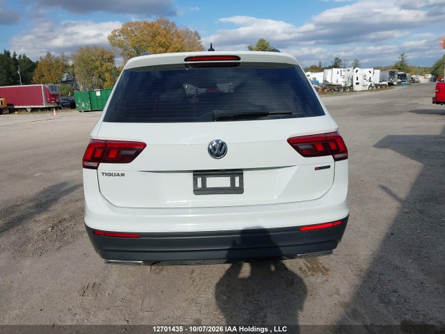 Продаж на аукціоні авто 2021 Volkswagen Tiguan, vin: 3VV0B7AX1MM037240, номер лоту: 12701435