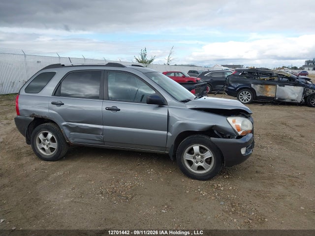 2007 Kia Sportage Lx მანქანა იყიდება აუქციონზე, vin: KNDJF722077415895, აუქციონის ნომერი: 12701442