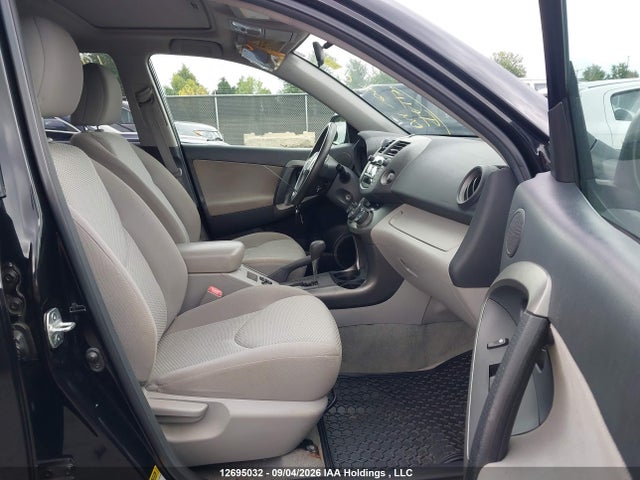 12695032 :رقم المزاد ، 2T3BF4DV0BW115863 vin ، 2011 Toyota Rav4 مزاد بيع