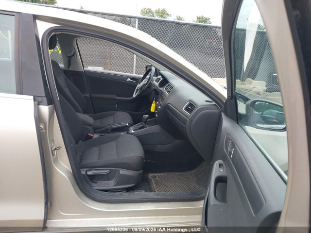 12695206 :رقم المزاد ، 3VWDL7AJ7CM452843 vin ، 2012 Volkswagen Jetta 2.0 Tdi Comfortline مزاد بيع