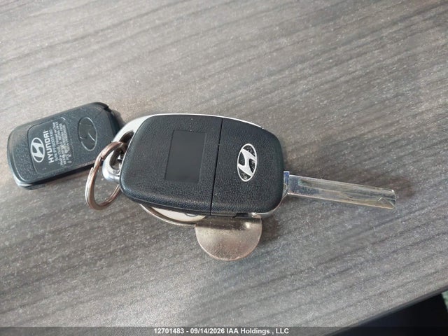 Продажа на аукционе авто 2017 Hyundai Santa Fe Se, vin: KM8SM4HF7HU222449, номер лота: 12701483