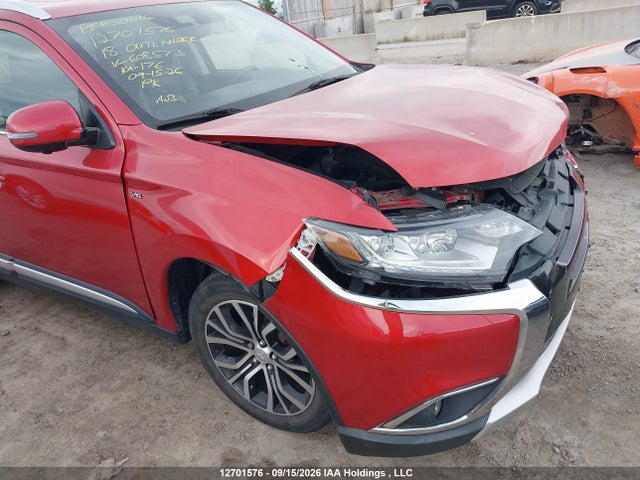12701576 :رقم المزاد ، JA4JZ4AX0JZ608573 vin ، 2018 Mitsubishi Outlander Gt مزاد بيع