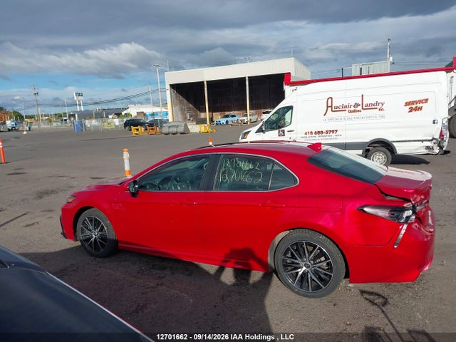 2024 Toyota Camry Xle/se მანქანა იყიდება აუქციონზე, vin: 4T1B21HK9RU021168, აუქციონის ნომერი: 12701662