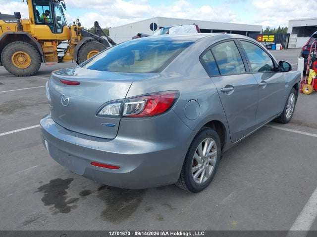 12701673 :رقم المزاد ، JM1BL1V72D1815134 vin ، 2013 Mazda 3 I مزاد بيع