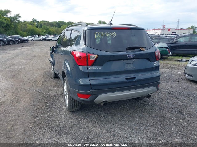 1FMCU9HD2KUC41708 Ford ESCAPE SEL