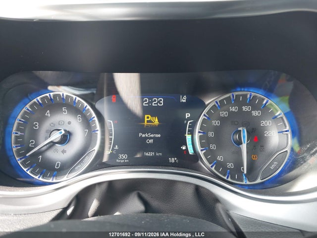 Chrysler Pacifica Limited 2026 2C4RC1GGXTR269236 Image 7