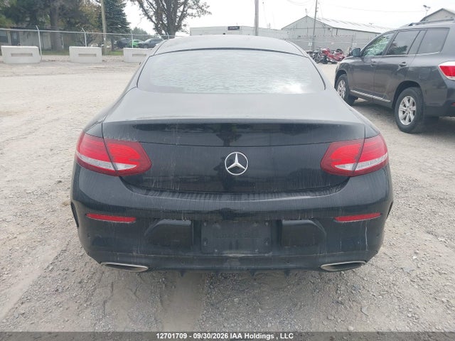 2017 Mercedes-benz C 300 მანქანა იყიდება აუქციონზე, vin: WDDWJ4KB1HF404033, აუქციონის ნომერი: 12701709