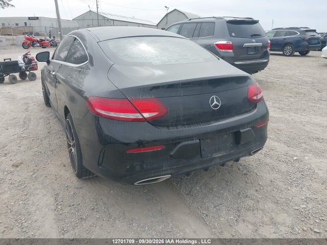 2017 Mercedes-benz C 300 მანქანა იყიდება აუქციონზე, vin: WDDWJ4KB1HF404033, აუქციონის ნომერი: 12701709