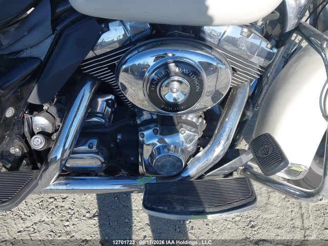 12701723 :رقم المزاد ، 5HD1FHW116Y640558 vin ، 2006 Harley-davidson Flhpi مزاد بيع
