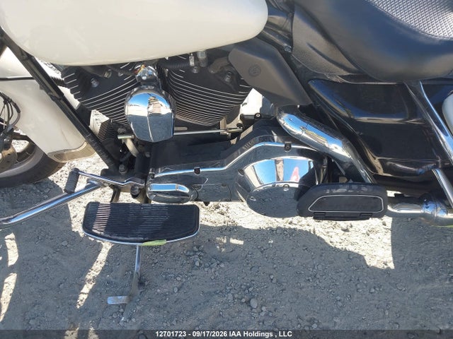 12701723 :رقم المزاد ، 5HD1FHW116Y640558 vin ، 2006 Harley-davidson Flhpi مزاد بيع